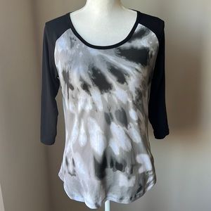 5/$25 Warehouse One Long Sleeve Top